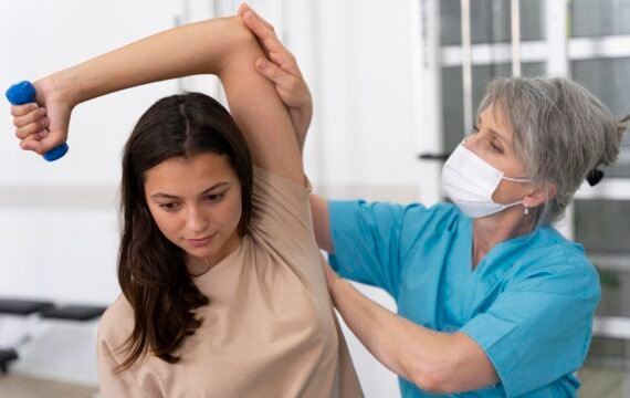 what to wear to a chiropractic